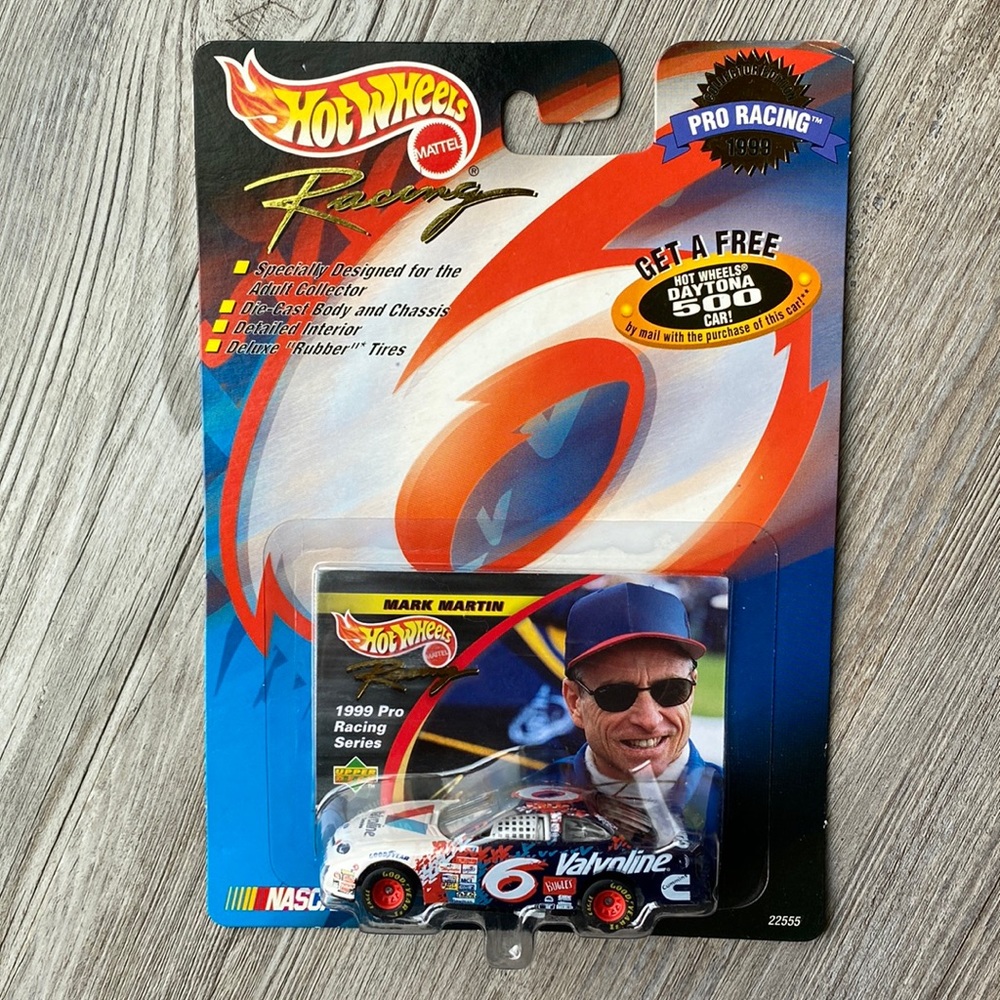 Vintage 1999 MARK MARTIN #6 Nascar Hot Wheels.